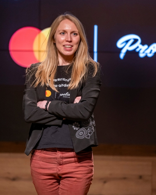 Ana Karin Kozjek Schwiertet